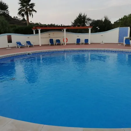 아파트 Komfortables Town House In Traumhafter Lage 부덴스