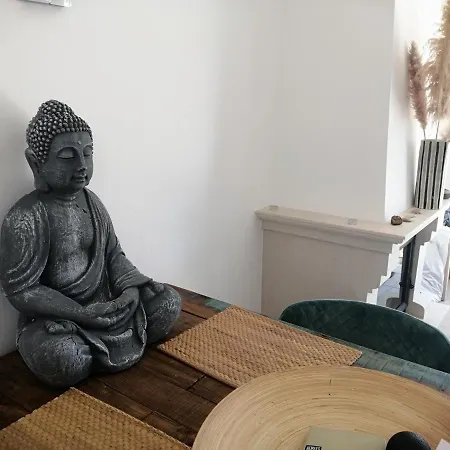 Komfortables Town House In Traumhafter Lage アパート