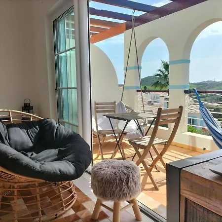 Komfortables Town House In Traumhafter Lage *