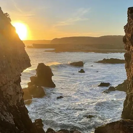 Komfortables Town House In Traumhafter Lage ブデンス