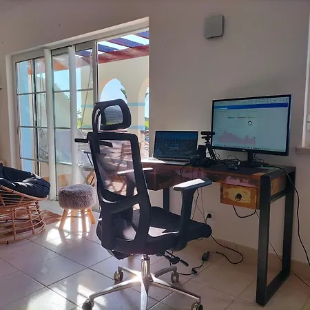 Komfortables Town House In Traumhafter Lage アパート