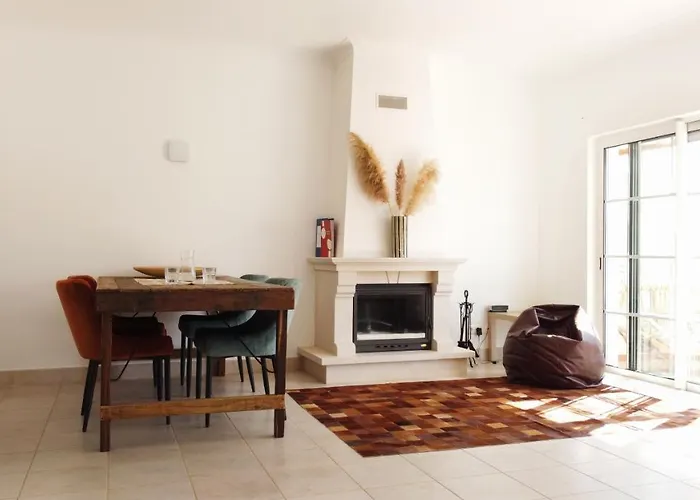 Komfortables Town House In Traumhafter Lage * Budens