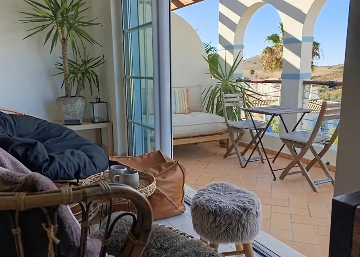 Komfortables Town House In Traumhafter Lage Apartment Budens